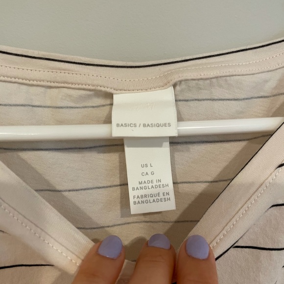 H&M Basic stripped tee - Picture 2 of 3
